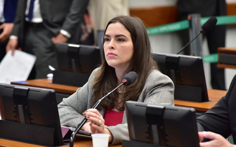 Comissão aprova critério regional para ingresso de candidatos em instituições federais de ensino