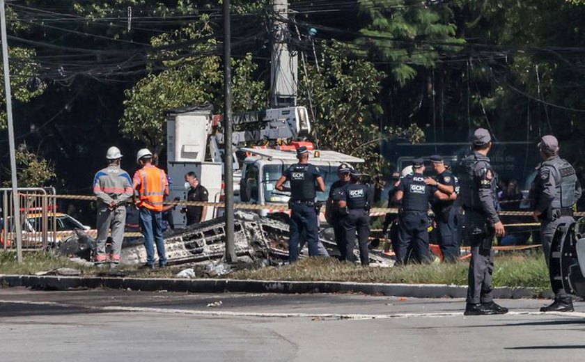 Queda de avião de pequeno porte deixa dois mortos no interior de SP