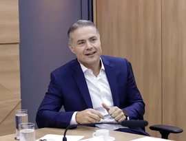 Renan Filho deve anunciar saída do Ministério dos Transportes no dia 12 para disputar governo em 2026, segundo jornalista