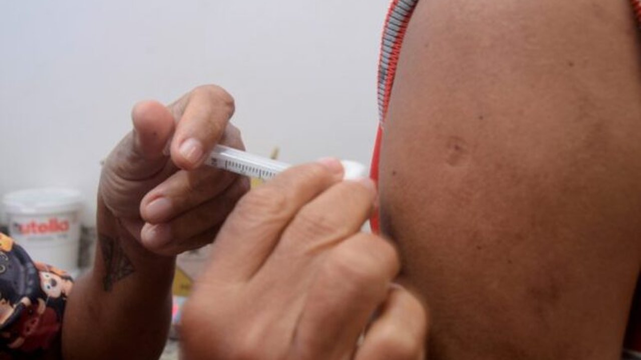 AL começa a vacinar contra a gripe e o sarampo; saiba quem pode se imunizar