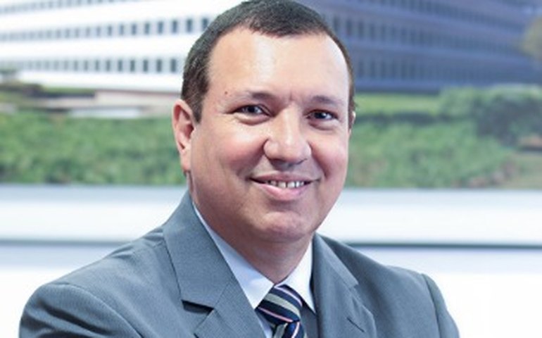 Ministro do TCU autoriza novos consignados do INSS até análise final de segurança