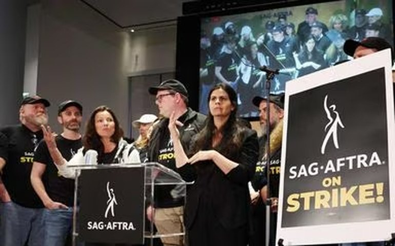 Sindicato dos atores de Hollywood permite retomada de 39 projetos durante greve; entenda motivo