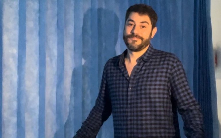 Evaristo Costa revela que recebeu diagnóstico errado por um ano: 'Como se eu tivesse gastrite'