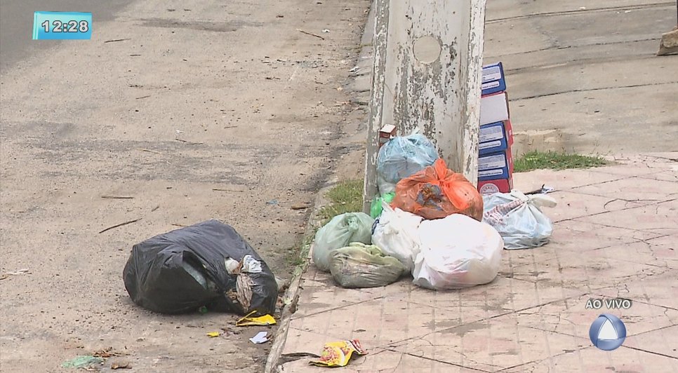 Coleta de lixo continua comprometida em Aracaju
