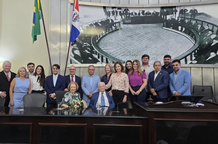 Comenda Drª Zilda Arns: Parlamento concede honraria ao cirugião-dentista Charles Leahy