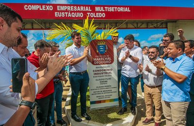 Prefeito Cacau inaugura Condomínio Industrial que irá gerar mais de mil novos empregos