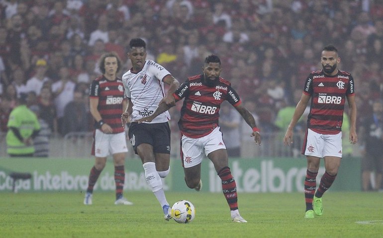 Flamengo x Athletico: jogo será em Cariacica, veja desempenho do Flamengo no estádio