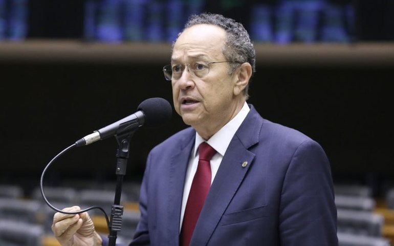 Projeto fortalece o papel da Anatel na governança da internet