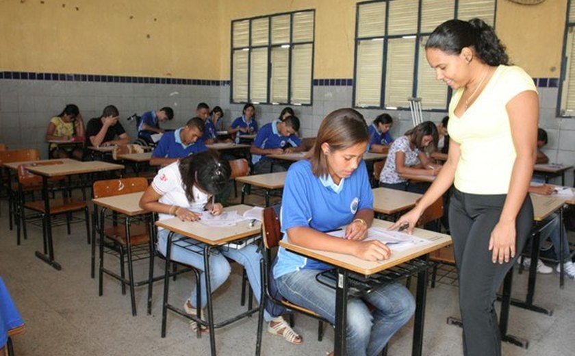 Lei autoriza pagamento do rateio do Fundeb aos profissionais da Educação