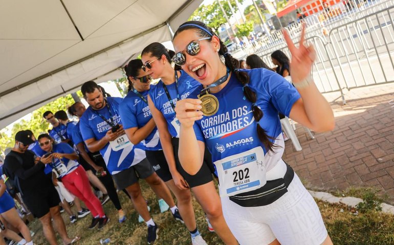 Corrida dos Servidores de Alagoas 2025 reúne mais de 800 participantes na orla da capital