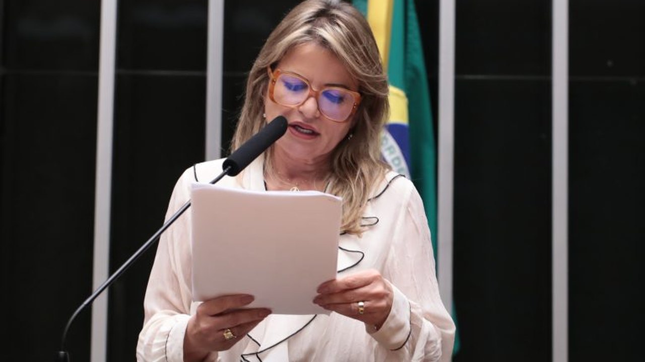 Comissão aprova ampliação de acesso gratuito a implantes contraceptivos