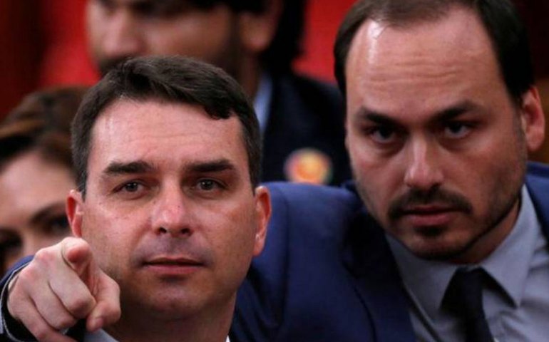 Flávio e Eduardo endossam campanha bolsonarista por Nobel da Economia a Guedes