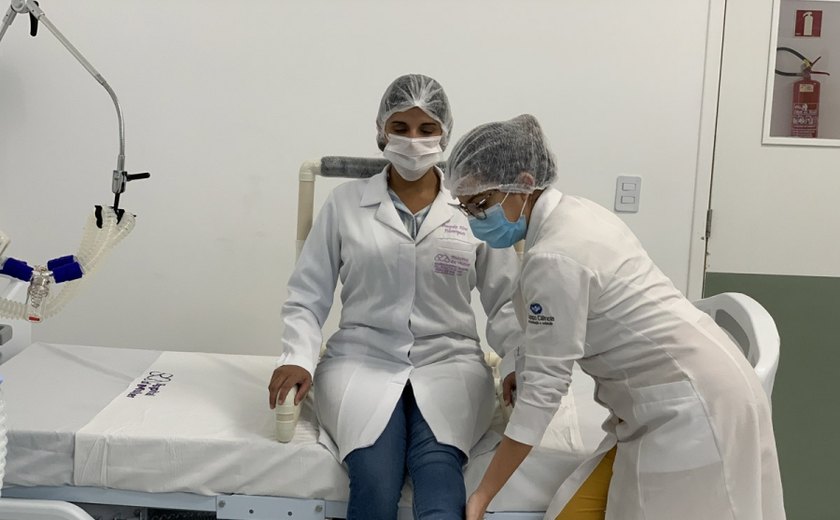 Cadeira de PVC reabilita paciente com Covid-19 internos na UTI do Hospital da Mulher