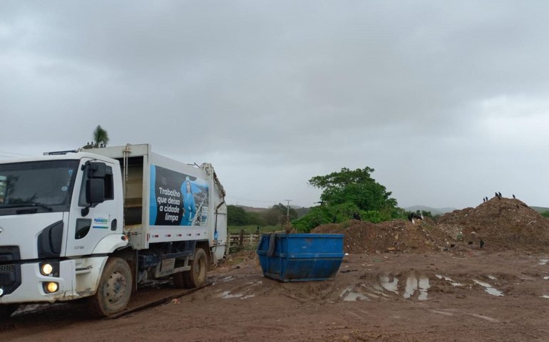 Fiscais do IMA/AL flagram área irregular para transbordo de lixo em Maragogi