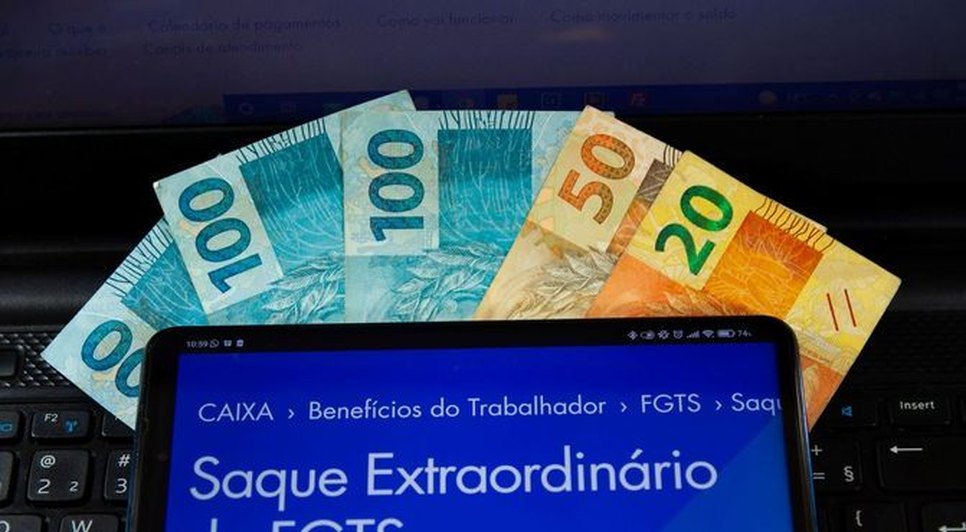 Último saque extraordinário de até R$ 1.000 do FGTS é liberado / Foto: Foto: Adriana Toffeti/Ato Press/Estadão