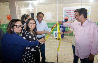 Prefeitura de Palmeira entrega reforma de escola na comunidade de Lages do Caldeirão