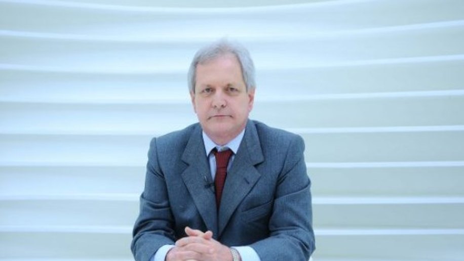 Cultura deve tirar Augusto Nunes do Roda Viva