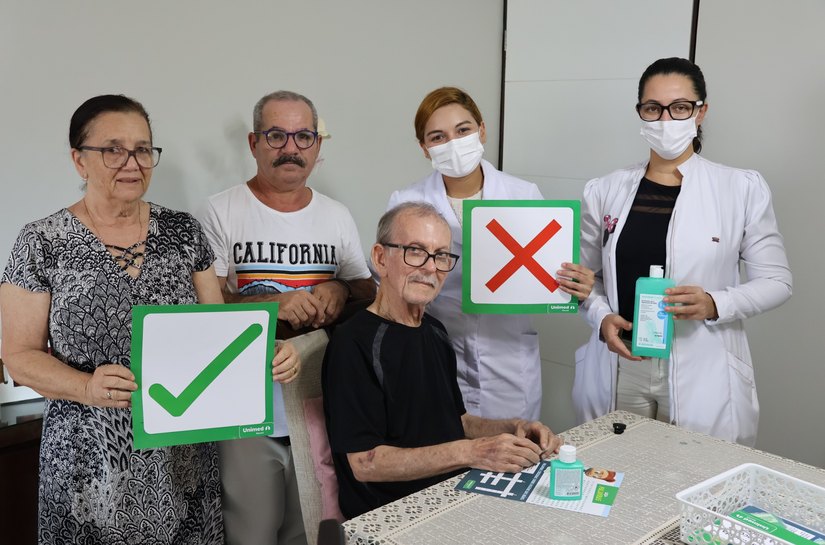 Unimed Maceió leva conhecimento e cuidado aos lares dos pacientes