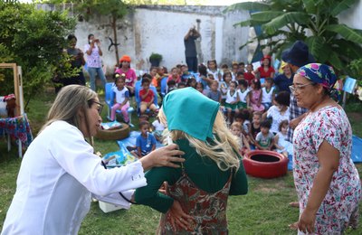 Dia Nacional do Livro Infantil: Alunos da creche Sônia Cavalcanti participam de atividade lúdica