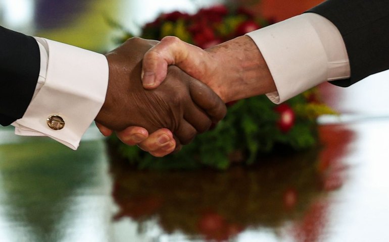 Brasil e Angola buscam diversificar comércio além do petróleo e agro