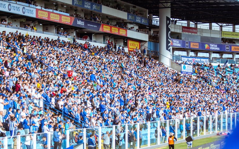 Avaí faz o seu primeiro gol pela Série B e vence o Coritiba na estreia de treinador