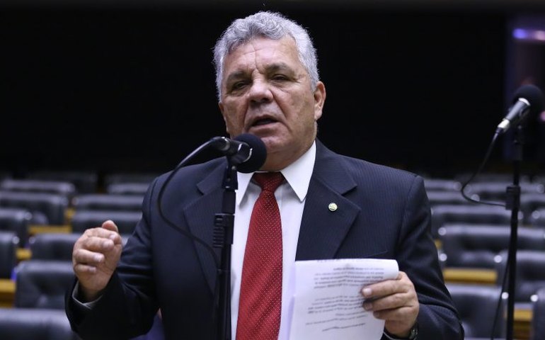 Projeto sugere plano nacional contra furto de cargas e fio de cobre