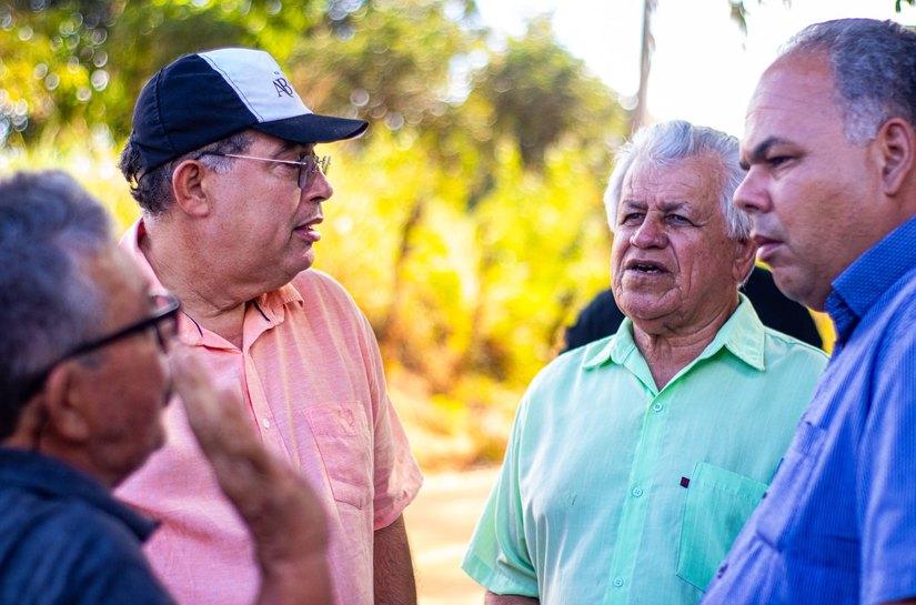 Homologação de terras indígenas em Palmeira dos Índios é pauta de reunião entre Adeilson Bezerra e pequenos agricultores