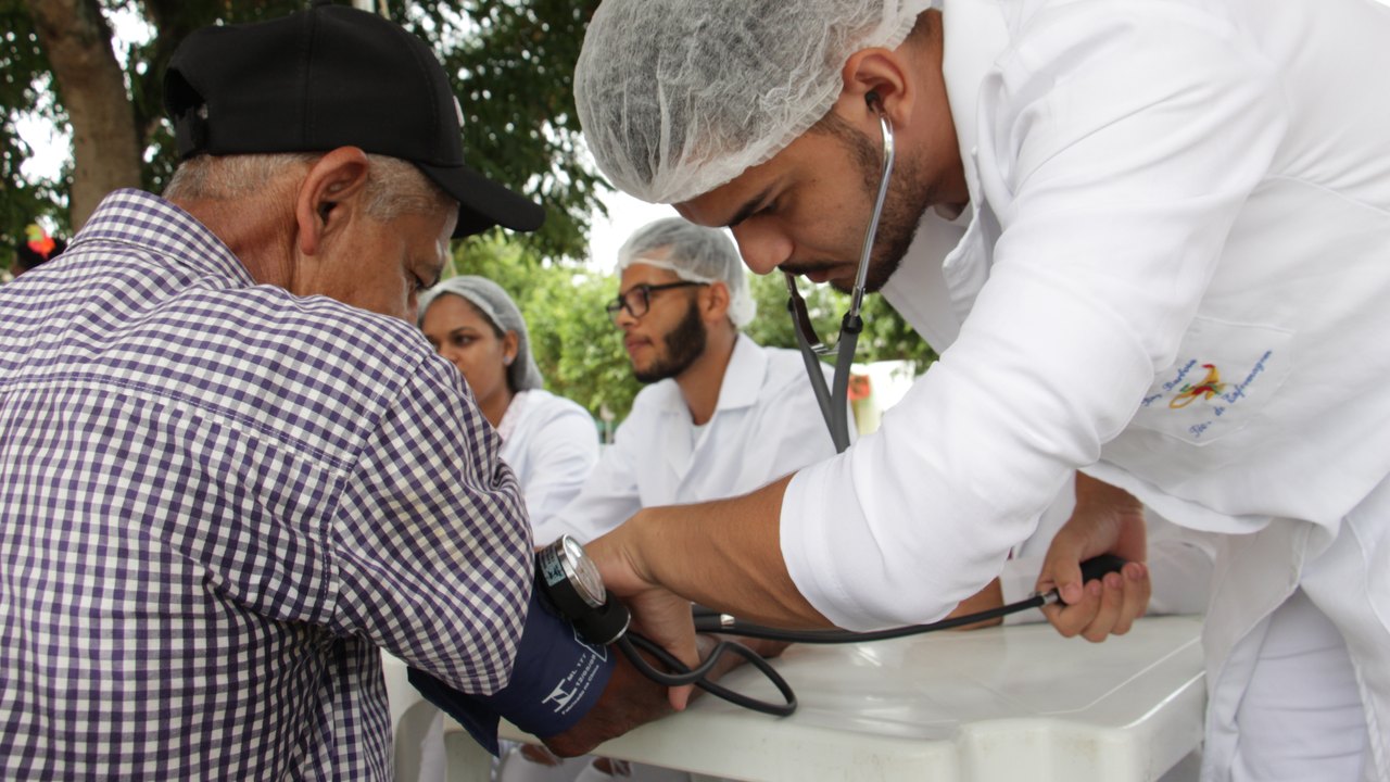 População de Arapiraca é beneficiada com ações de cidadania da Seprev