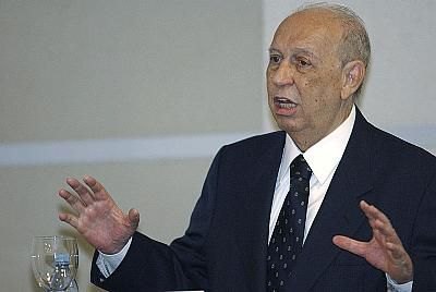 José Alencar diz que féem Deus lhe dá forças para enfrentar o câncer