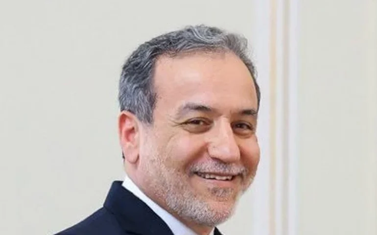 EUA e Israel devem ser responsabilizados por agressão e pagar compensação, diz ministro do Irã