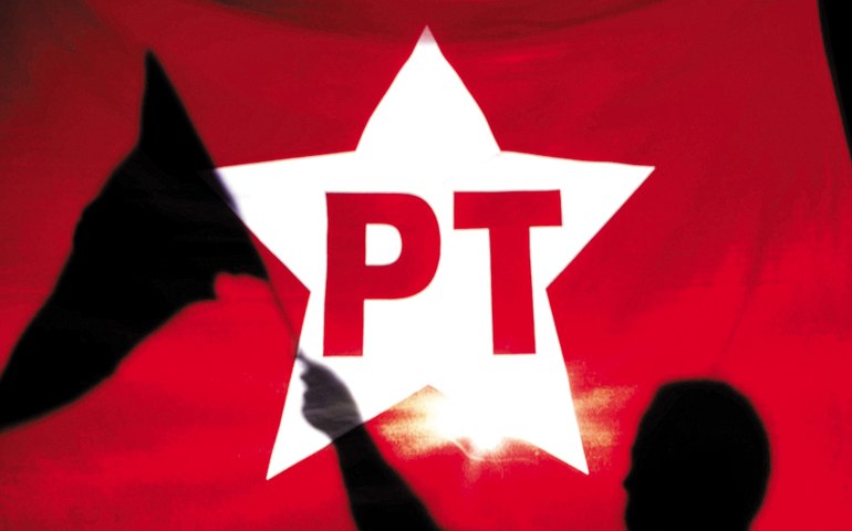 PT entra com ação popular contra a venda da Eletrobras