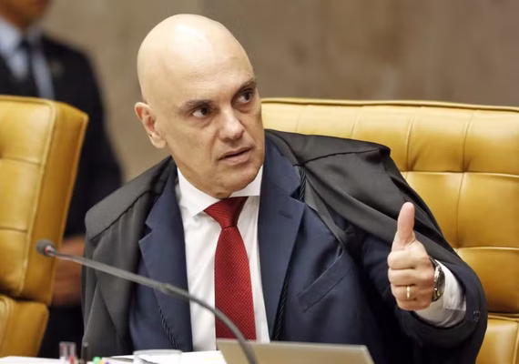 Moraes determina perícia médica para comprovar diagnóstico de Alzheimer de Augusto Heleno