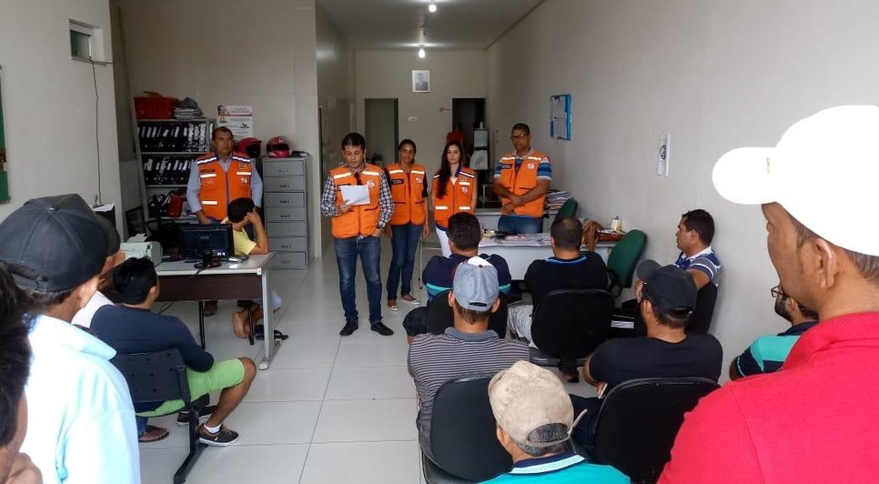 Reunião caminhões pipa / Foto: SEIDH