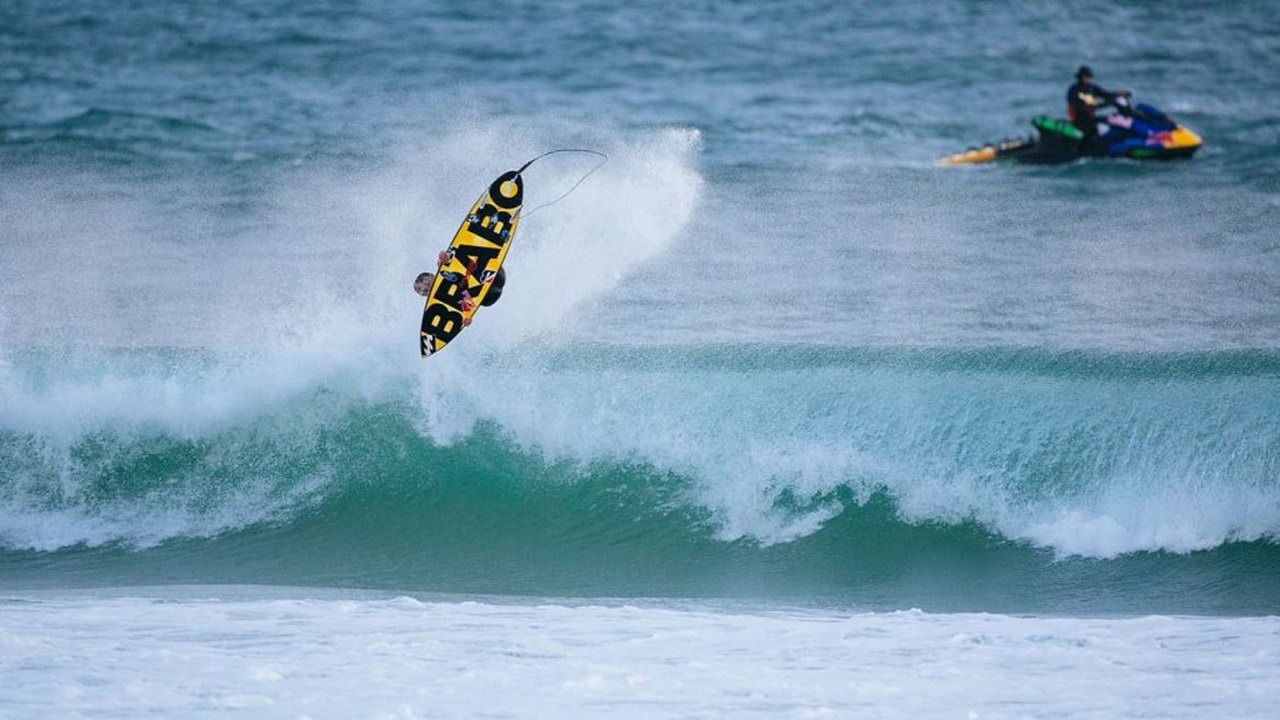 Ítalo Ferreira vence em Abu Dhabi e é o número um do surfe mundial