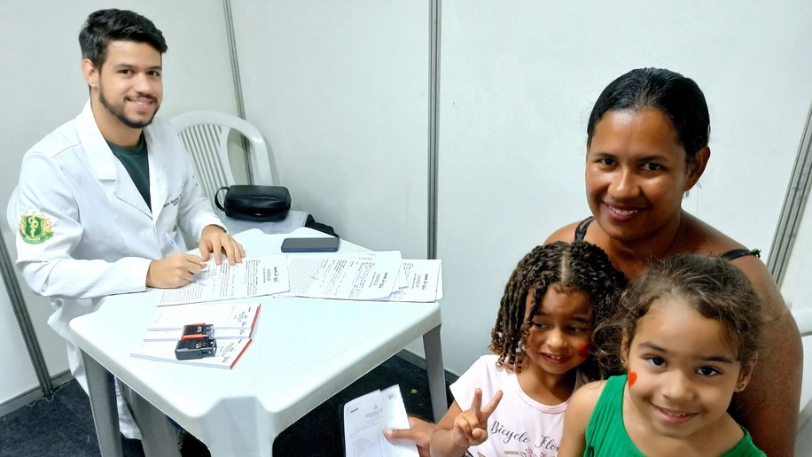 Moradores de Cruz das Almas são atendidos pelo Brota na Grota