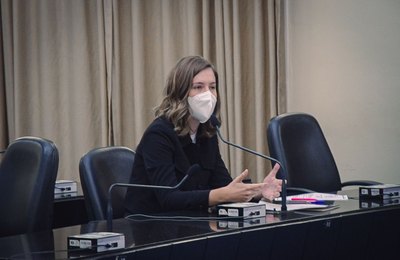 PL da deputada Cibele Moura é sancionado e condomínios têm que denunciar violência contra a mulher 