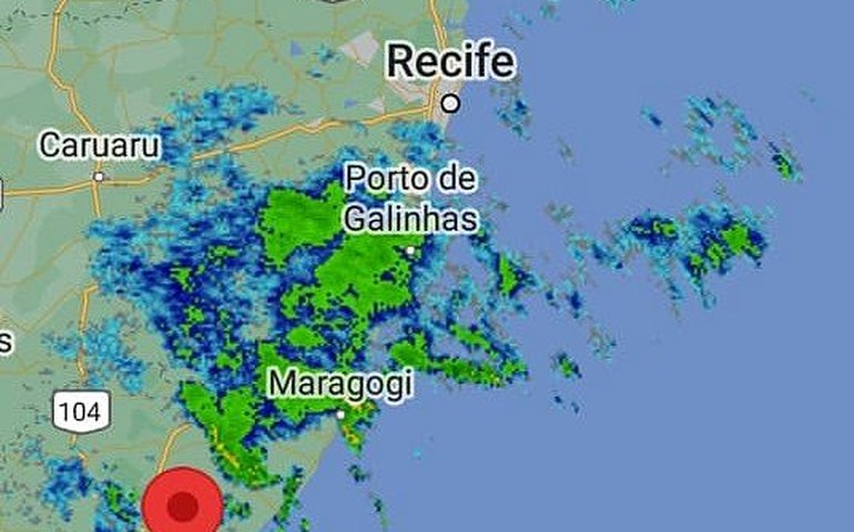 Rio Jacuípe atinge nível de atenção e segue em elevação neste sábado em Alagoas