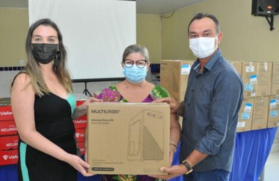 Escolas da Rede Municipal de Anadia recebem computadores e impressoras