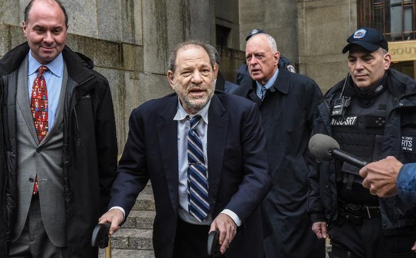 EUA anulam condenações de Harvey Weinstein