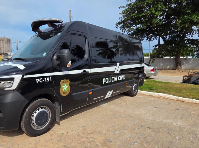 Polícia Civil leva Delegacia de Atendimento à Mulher Itinerante às prévias carnavalescas