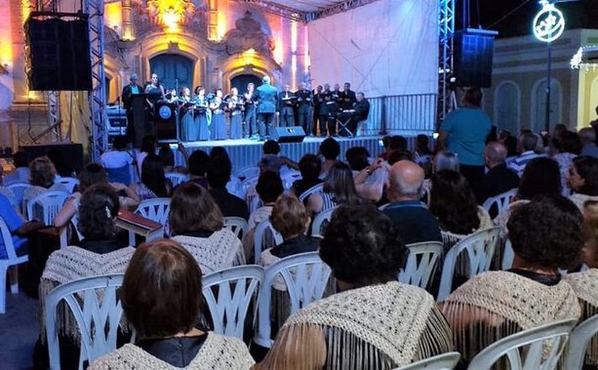 Penedo Luz tem Festival de Coros no Largo São Gonçalo