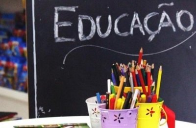 Prefeitura de Palmeira reajusta salários de servidores da Educação