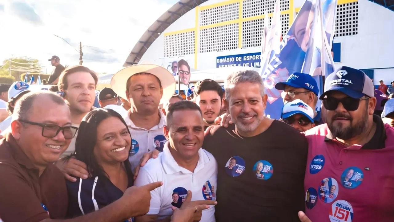 Arthur Lira avança com o apoio do povo: “Vou escrever uma nova história de progresso e felicidade para o Sertão alagoano”