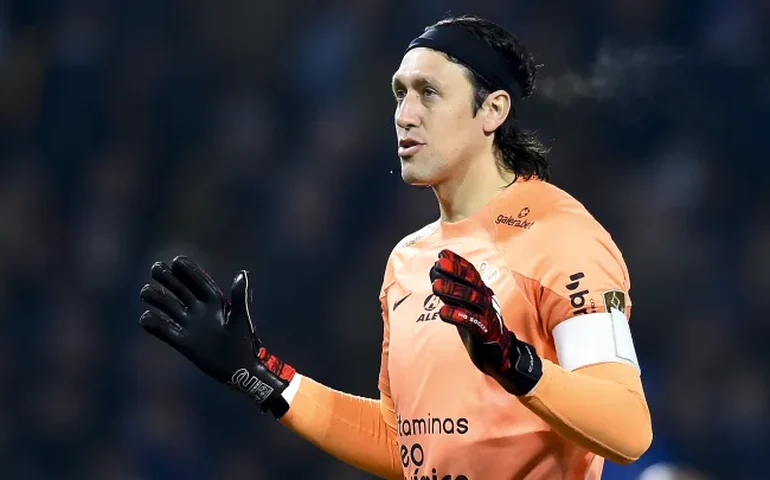 Cássio diz que gol de Alerrandro foi o mais bonito que sofreu na carreira: 'Só apaludir'