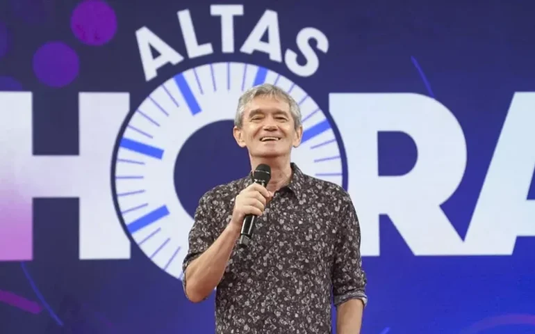 'Altas Horas' faz aniversário e homenageia Chitãozinho e Xororó com cantoras