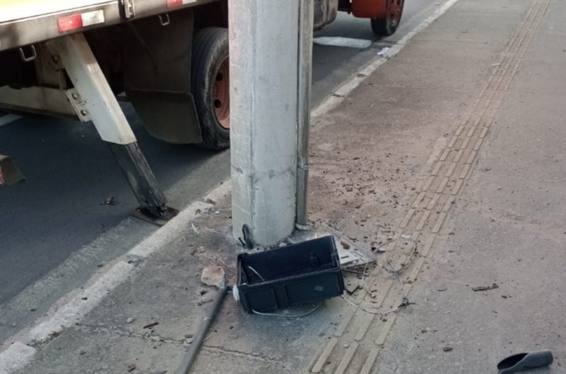 Avenida Assis Chateaubriand, em Maceió é vandalizada e fica sem iluminação
