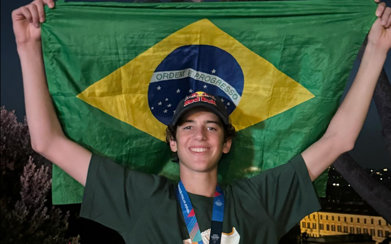 Gui Khoury faz manobra inédita, e Brasil avança com 5 às finais do Copa do Mundo de Skate Park