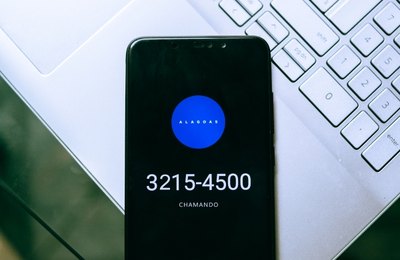 Governo de AL inicia pesquisa por telefone com servidores do Estado