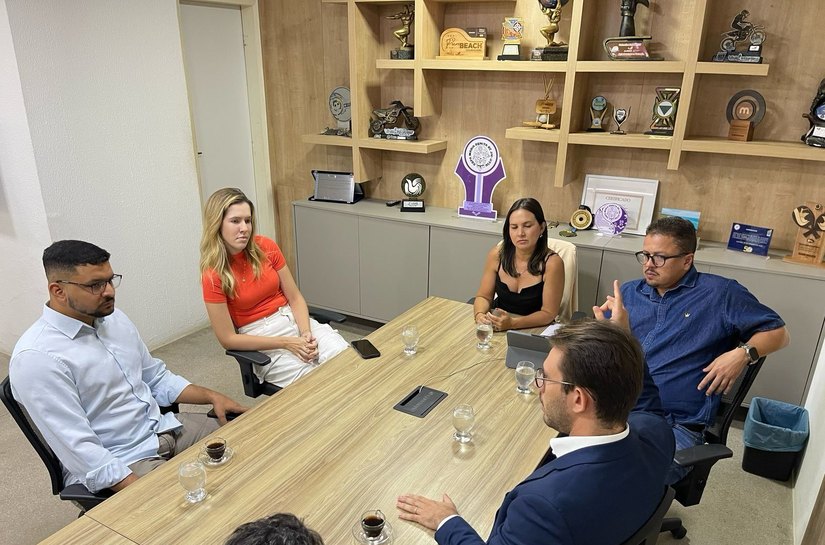 Cibele Moura se reúne com a Selaj e defende o esporte como prioridade em seu mandato