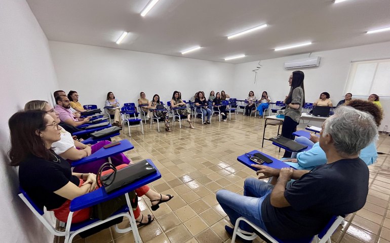 Unidade acadêmica da Uncisal acolhe profissionais credenciados para Projeto de Redução da Mortalidade Infantil